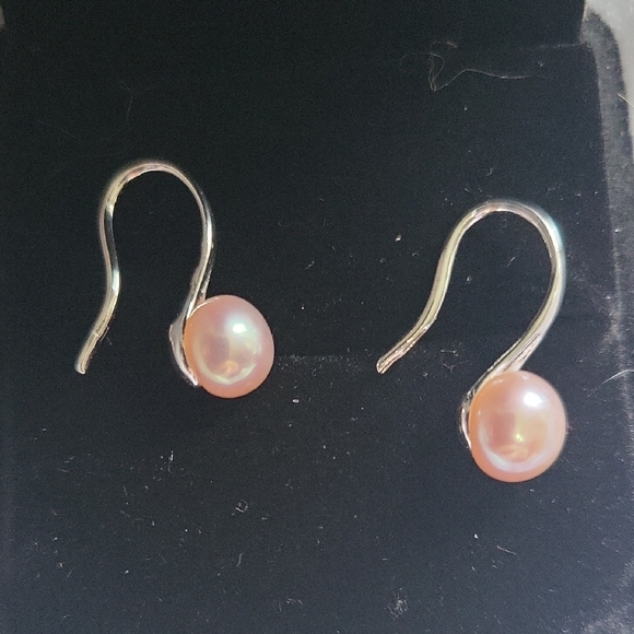 LOW START!!! Genuine Pearl Drop Earrings - Picture 4 of 4